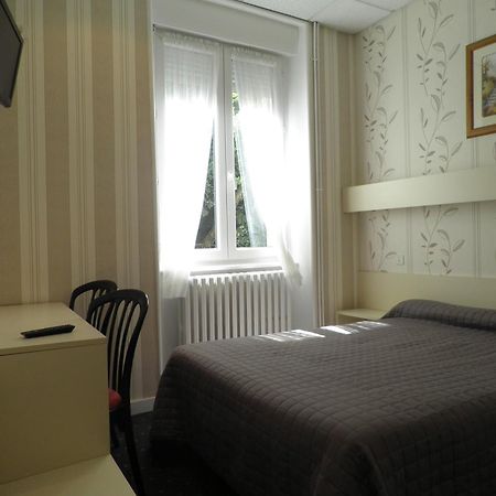 Hotel Saint Jean Vals-les-Bains Habitación foto