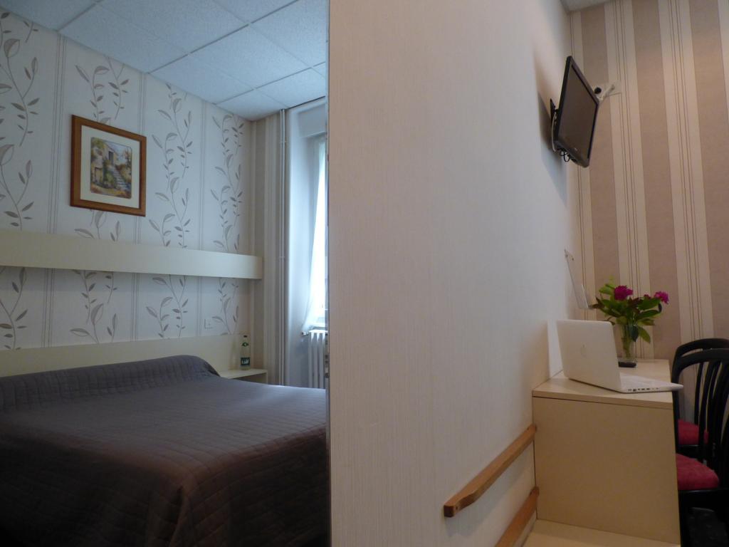 Hotel Saint Jean Vals-les-Bains Exterior foto