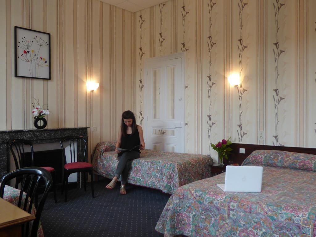 Hotel Saint Jean Vals-les-Bains Exterior foto
